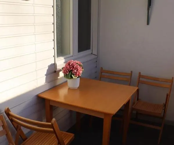 Middle Of Town Centre. Apartamento